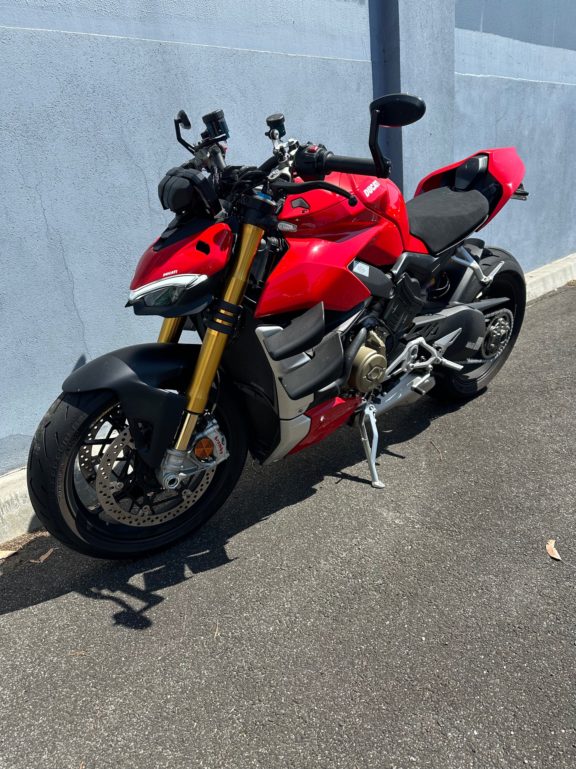DUCATI STREETFIGHTER V4s.