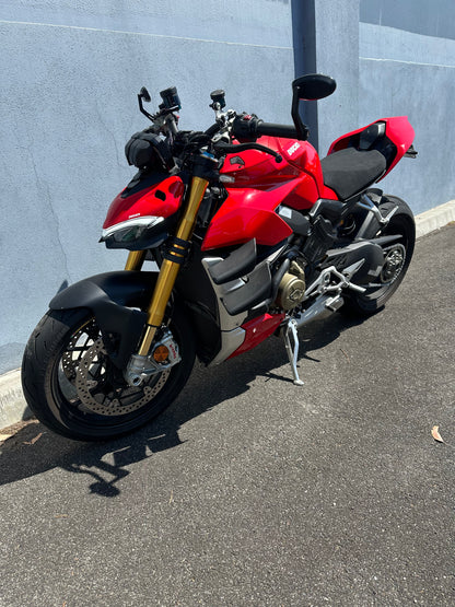 DUCATI STREETFIGHTER V4s.